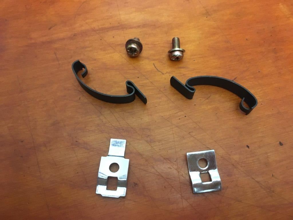 VW NOS. 1 237 011 007 Distributor Clip Kit