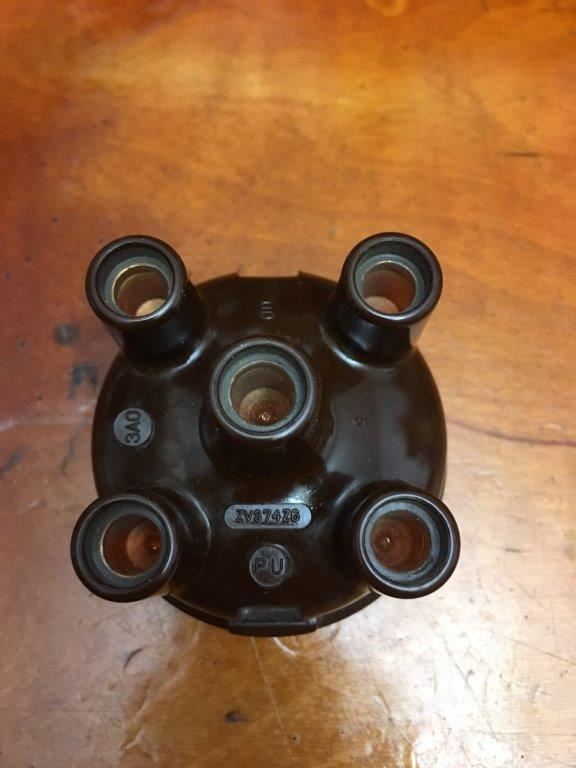 VW NOS. 111 905 207 C Distributor Cap