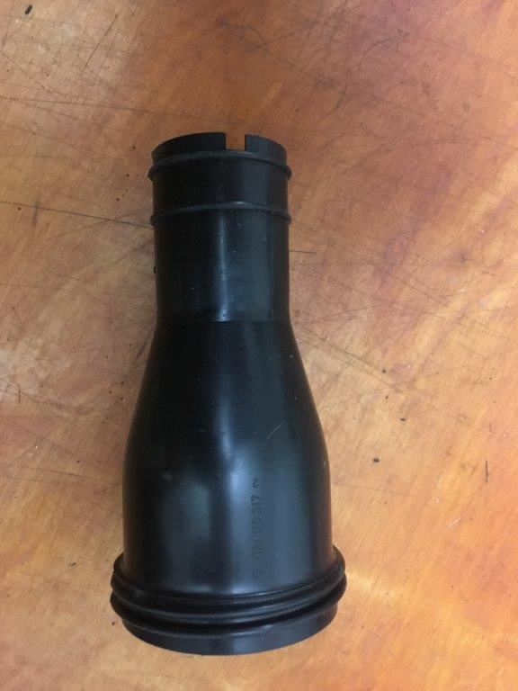 VW NOS. 021 115 317 Oil Filler Pipe