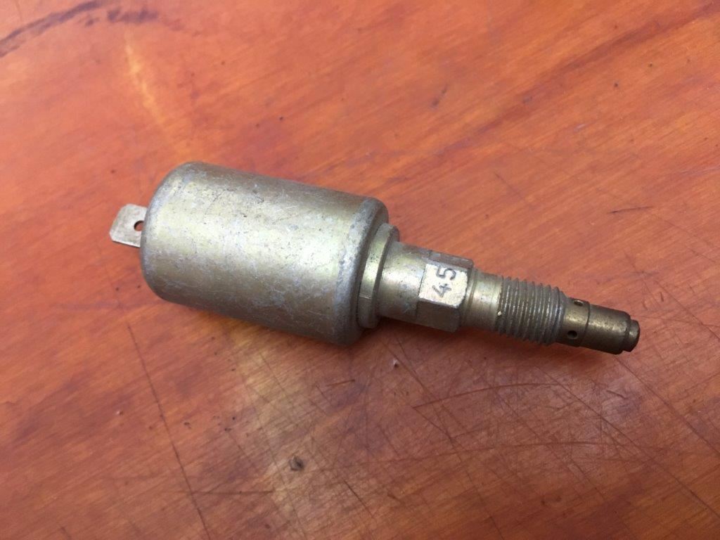 VW NOS. 311 129 413 D Idle Cutoff Valve