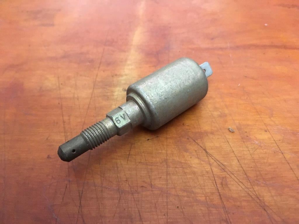 VW NOS. 113 129 414 B Idle Cutoff Valve