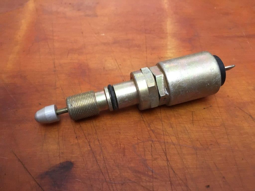 VW NOS. 113 129 412 Idle Cutoff Valve