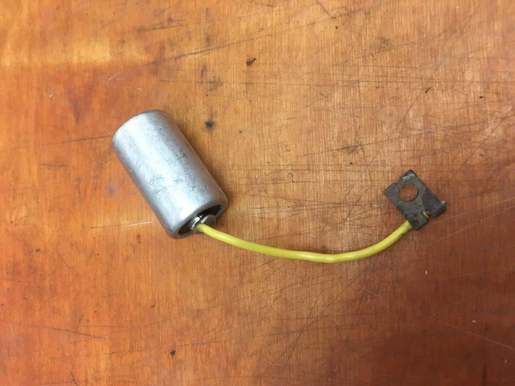 VW NOS. 1 237 330 041 Distributor Condenser