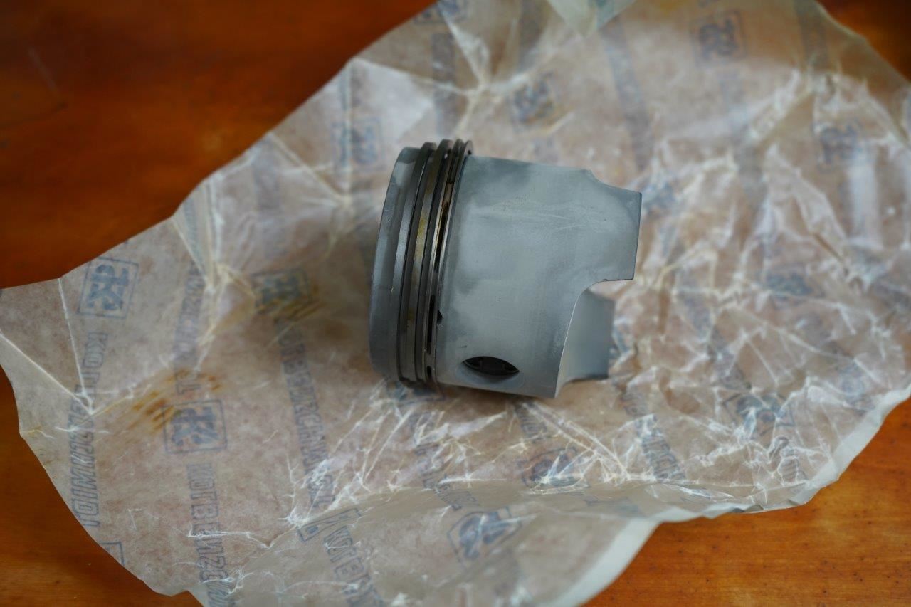 VW NOS. 113 107 119 P Piston Set (20MM Wrist Pin)