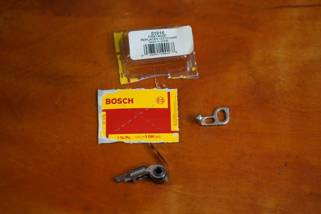 VW NOS. 01 016 Distributor Point