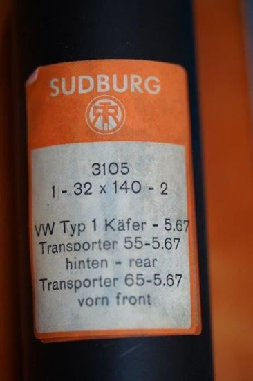 VW NOS. 113 413 031 B Shock