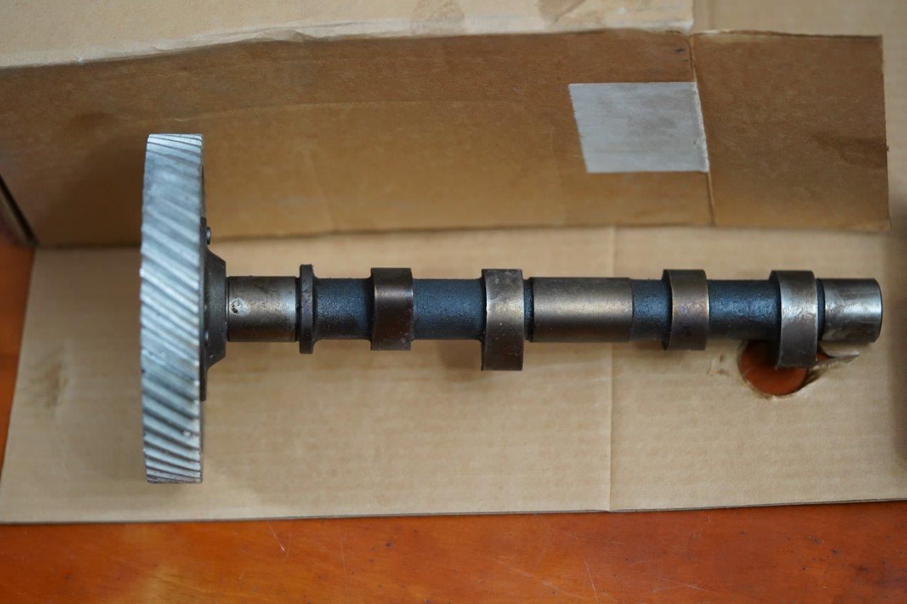 VW NOS. 113 109 015 D Camshaft
