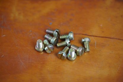 Picture of Engine Tin Screw Pack of 10