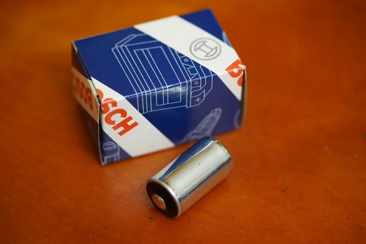 VW NOS. 1 237 330 037 Distributor Condenser