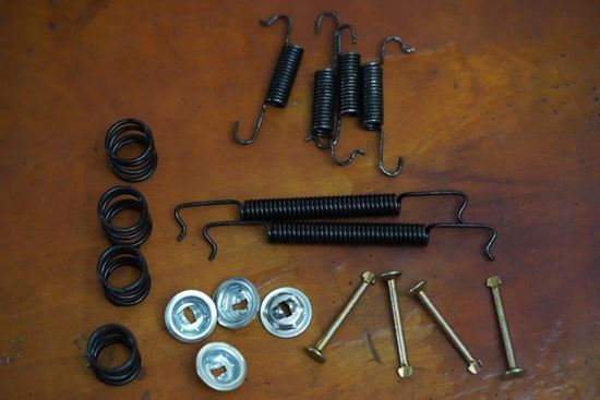 Picture of Super Beetle Brake Hardware Kit